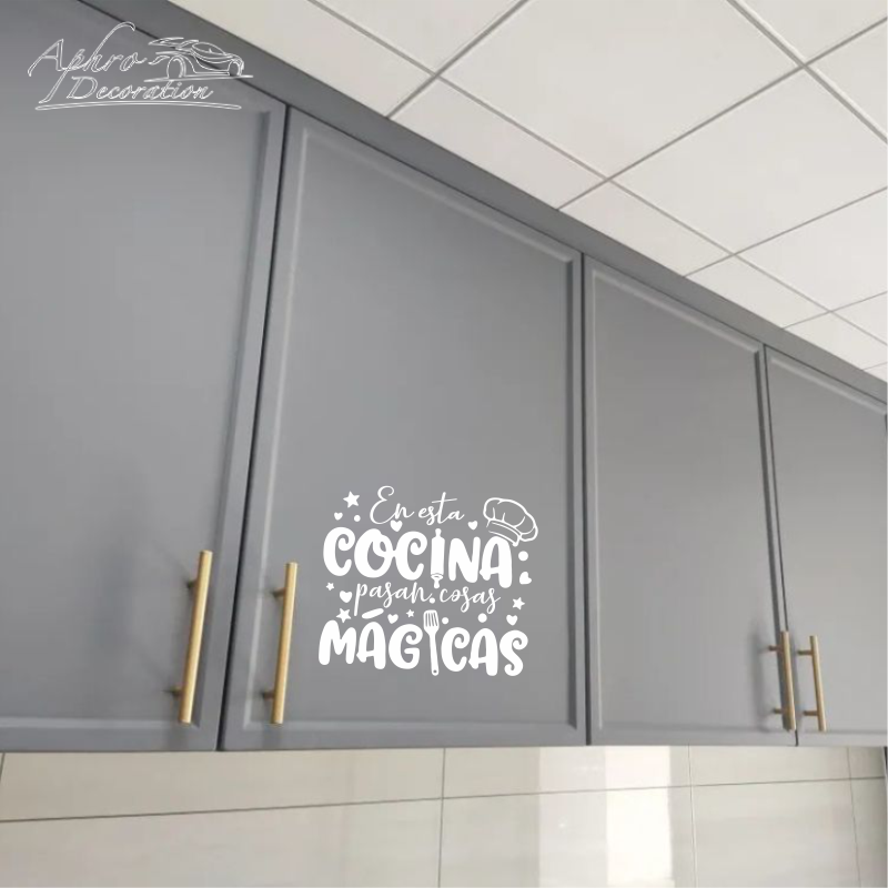 Wandaufkleber „Magic Kitchen“  – Kitchen Queen Bewertung und Preis