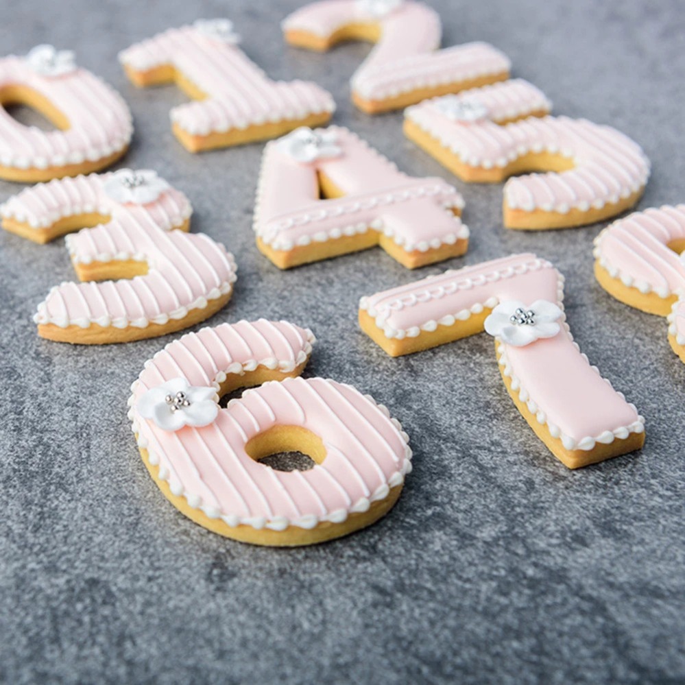 Große Zahlen-Keksausstecher, K – Kitchen Baking Items Bewertung und Preis